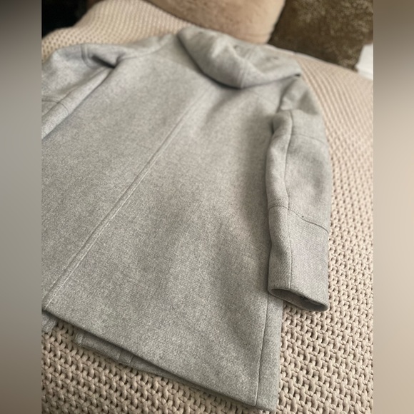 J. Crew Chateau Parka Stadium Cloth by Nello
Gori in Heather Dusk Grey - Picture 6 of 14